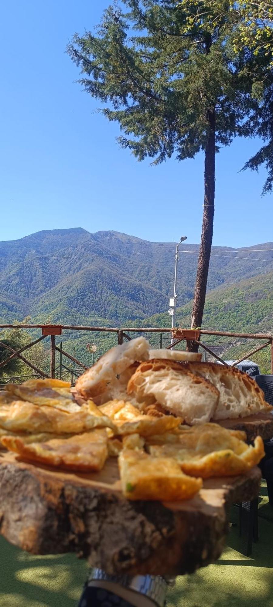 Ambrosia Hostel Alessandria del Carretto Εξωτερικό φωτογραφία